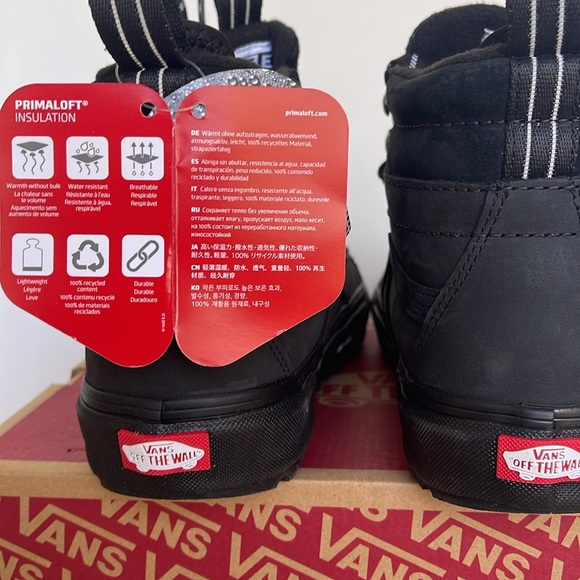 Vans WMNS Sk8-Hi Dr Mte-2
Black
VN0009QMBLA
Boots Sneakers - Picture 13 of 16